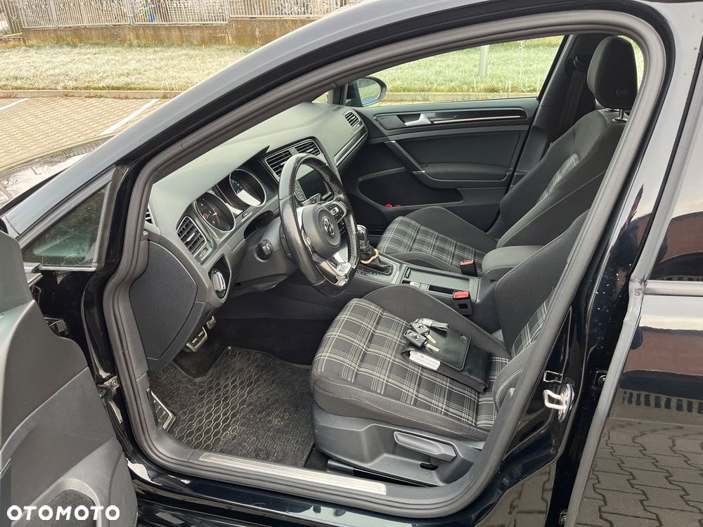 Volkswagen Golf Variant 2.0 TDI BMT GTD DSG - 9