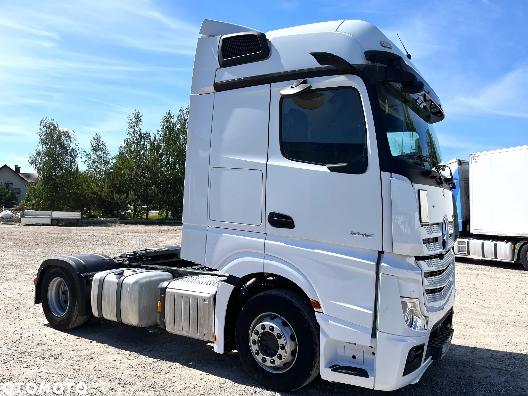 Mercedes-Benz Actros - 8
