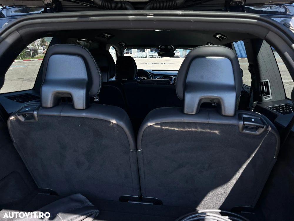 Volvo XC 90 Recharge T8 eAWD R-Design - 34