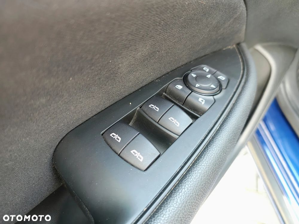 Opel Insignia 1.5 T Enjoy S&S - 28