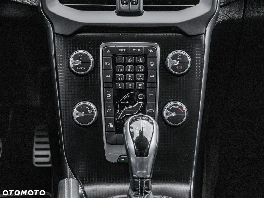 Volvo V40 T3 Drive-E R-Design Momentum - 23