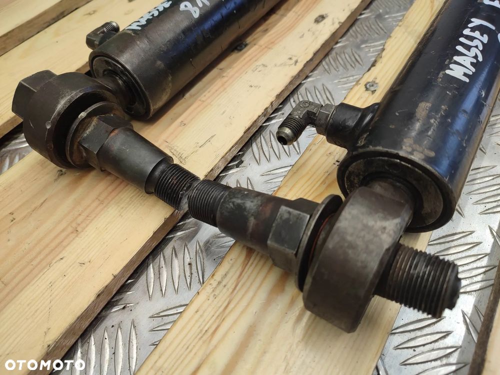 Siłownik skrętu osi Massey Ferguson 8170 - 8