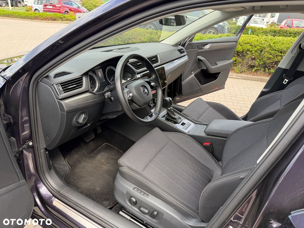 Skoda Superb 2.0 TDI SCR Style DSG - 14