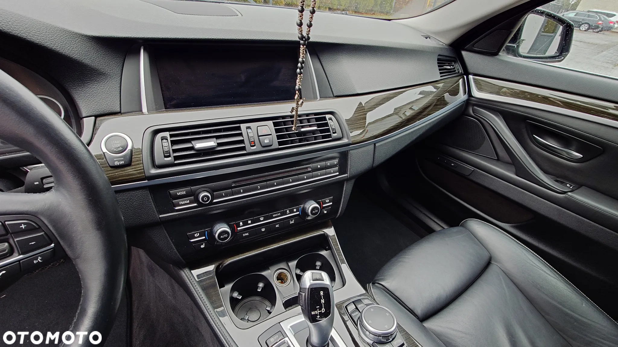 BMW Seria 5 535i xDrive Luxury Line - 23