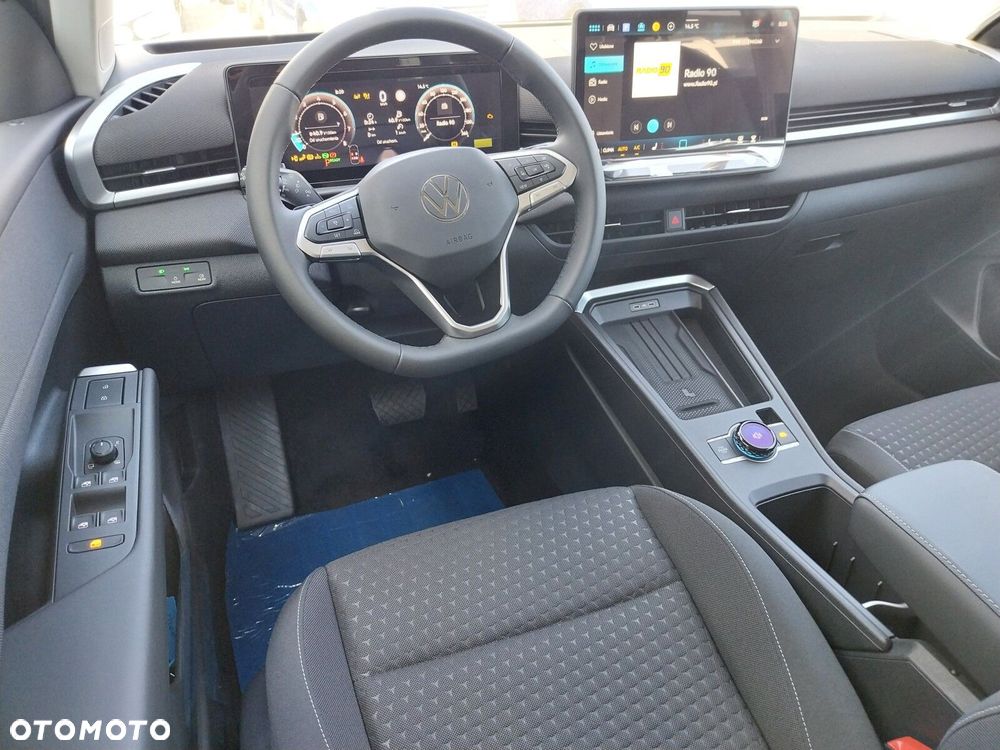 Volkswagen T-Roc - 16