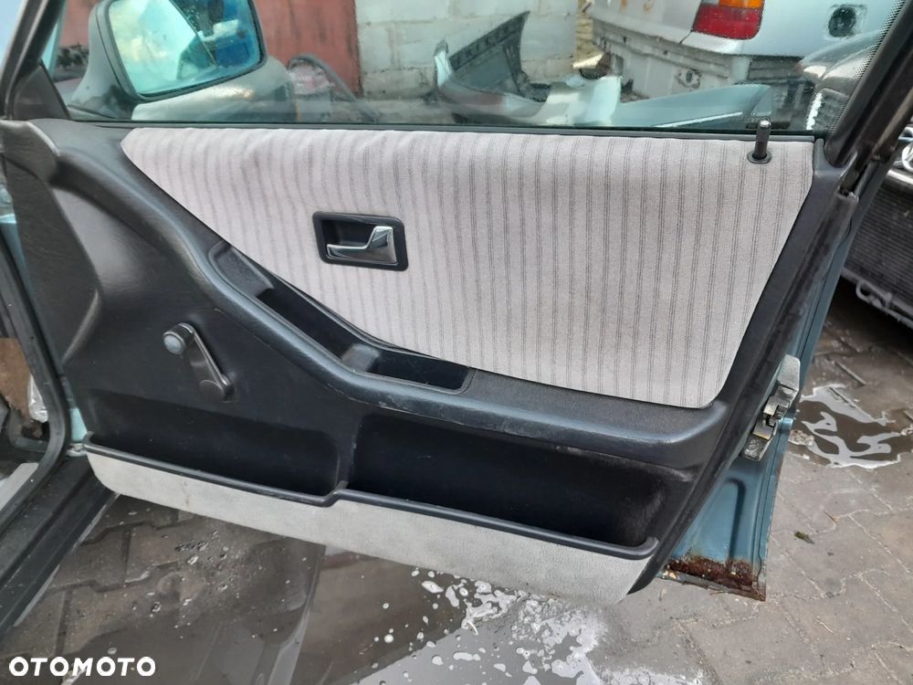 Audi 80 2.0 E - 10
