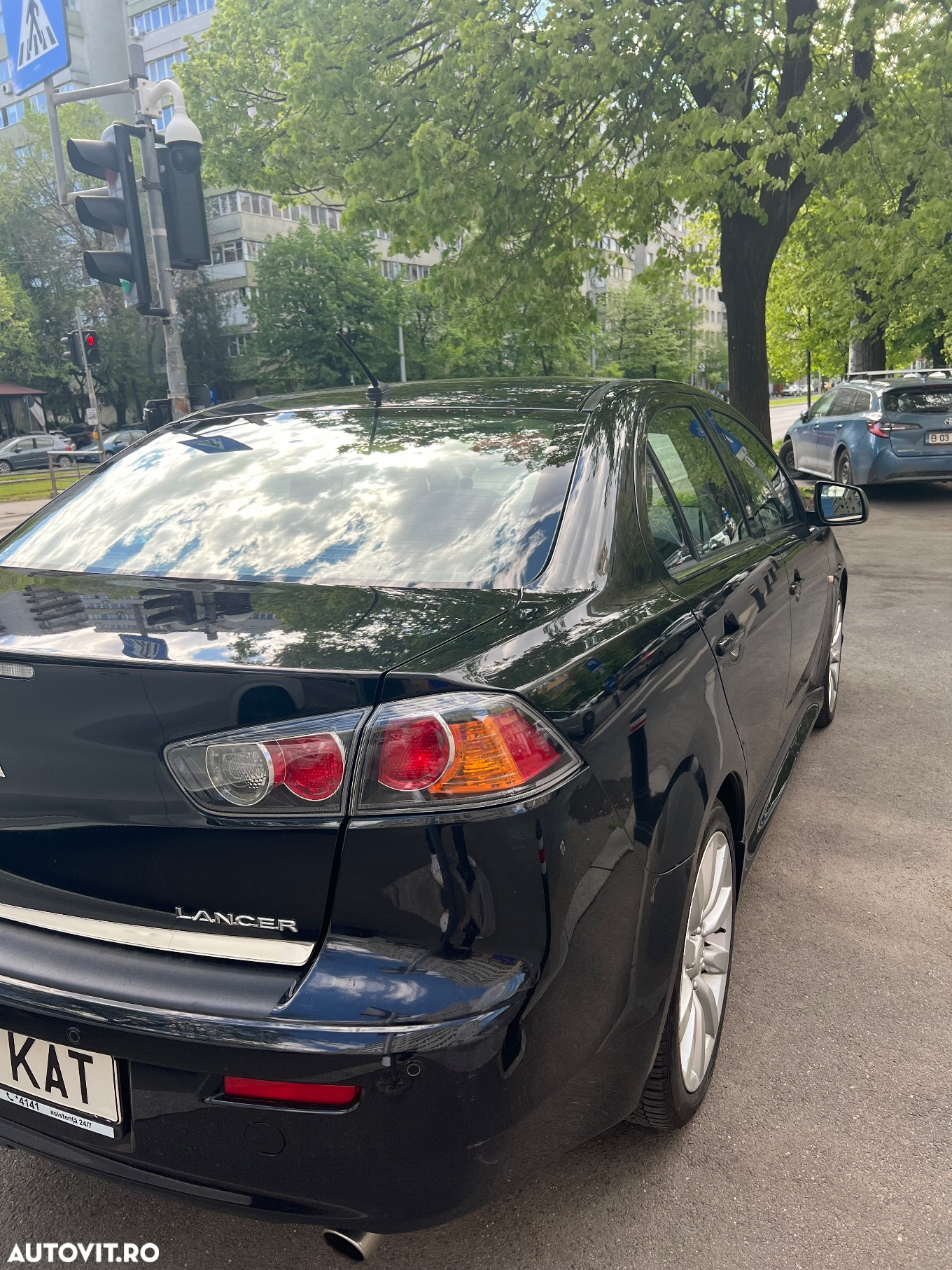 Mitsubishi Lancer Sportback 1.8 Intense A05 - 3