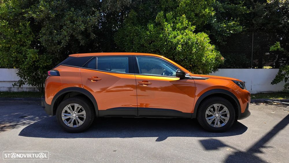 Peugeot 2008 PureTech 130 EAT8 GT - 10