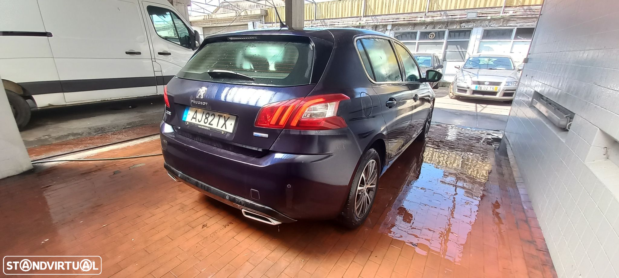 Peugeot 308 1.2 PureTech Allure - 16