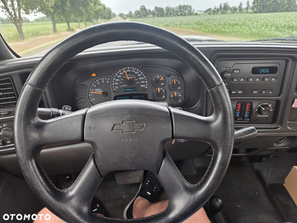 Chevrolet Silverado - 8