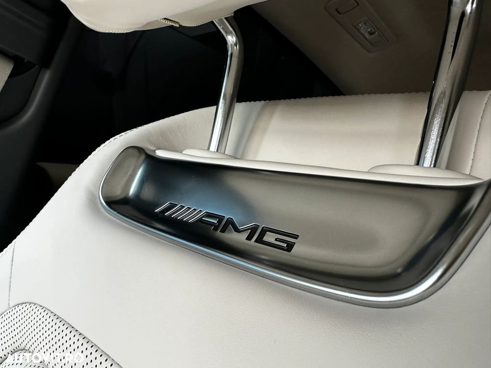 Mercedes-Benz AMG GT 43 4MATIC+ MHEV - 25