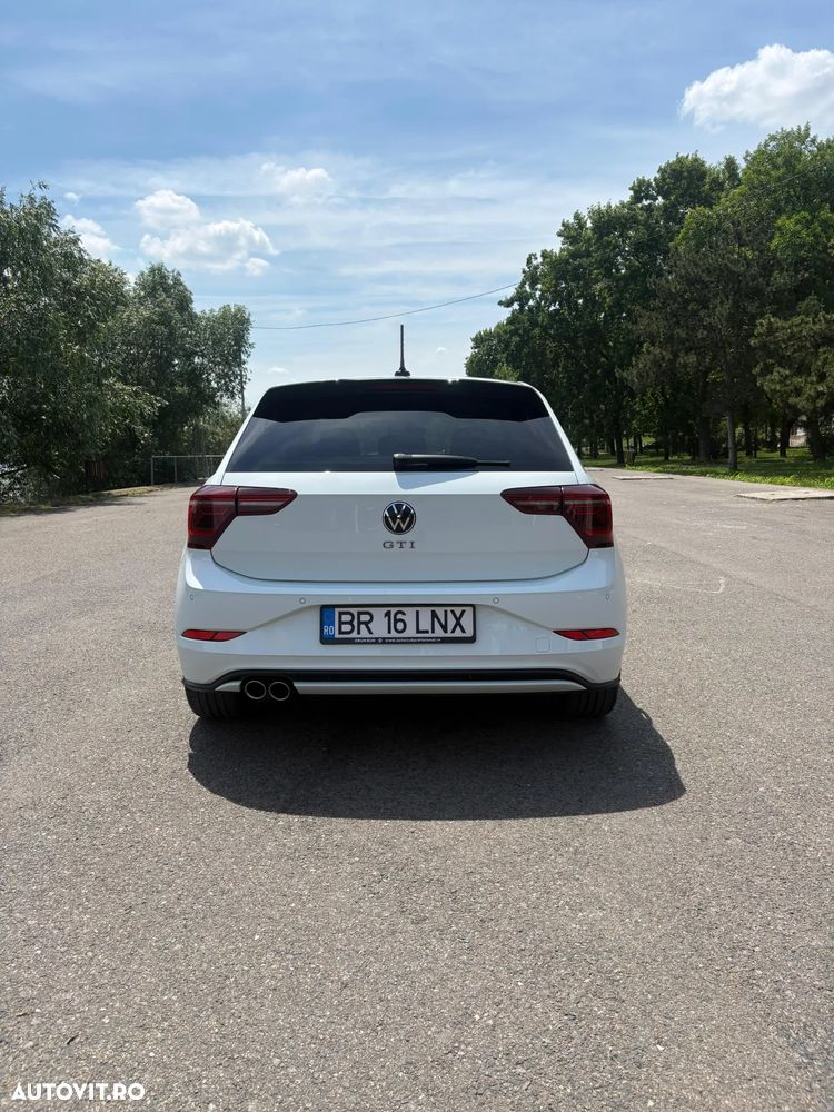 Volkswagen Polo 2.0 TSI DSG GTI - 2