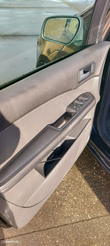 Ford Focus C-Max 1.6 TDCi Ghia - 4