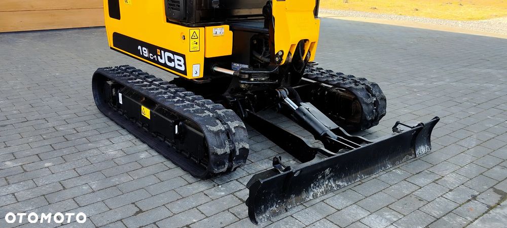JCB JCB 19 C -1 ful opcja najbogatsza jak nowa mini koparka sprowadzona 8020 1 wł 8018 okazja 16 - 14