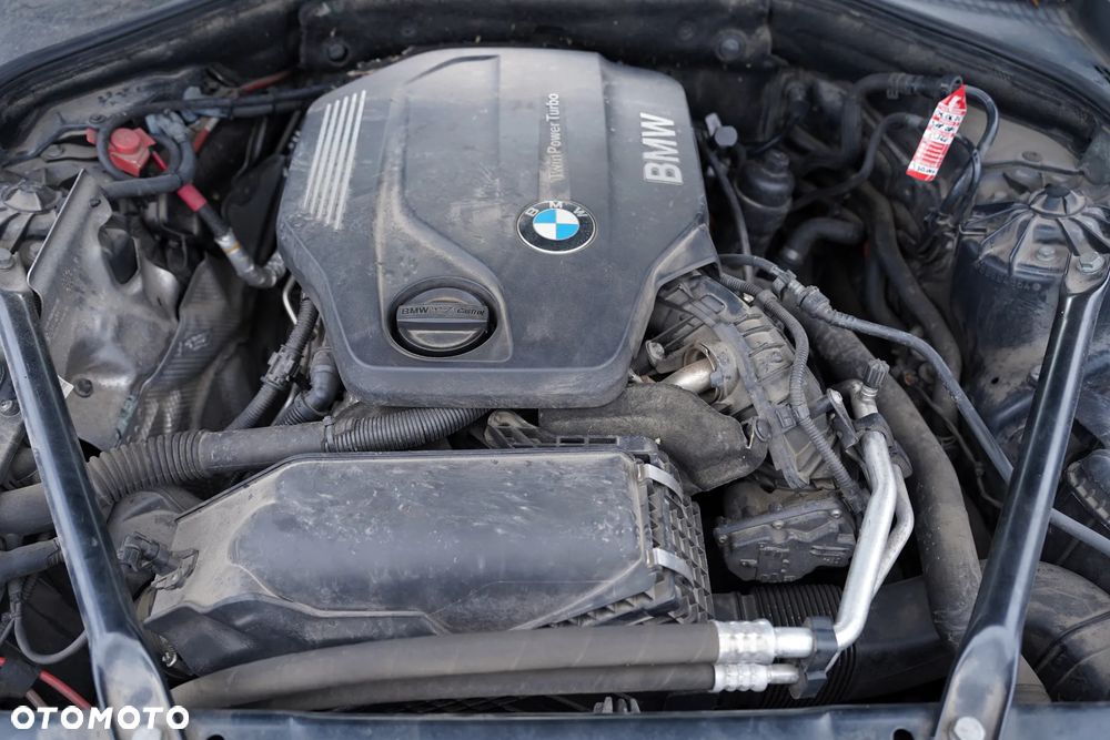 BMW Seria 5 520d Touring Sport Line - 41