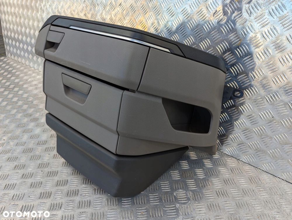 PÓŁKA SZUFLADA KOKPITU NA TUNEL ŚRODKOWY SCANIA S NTG - 4