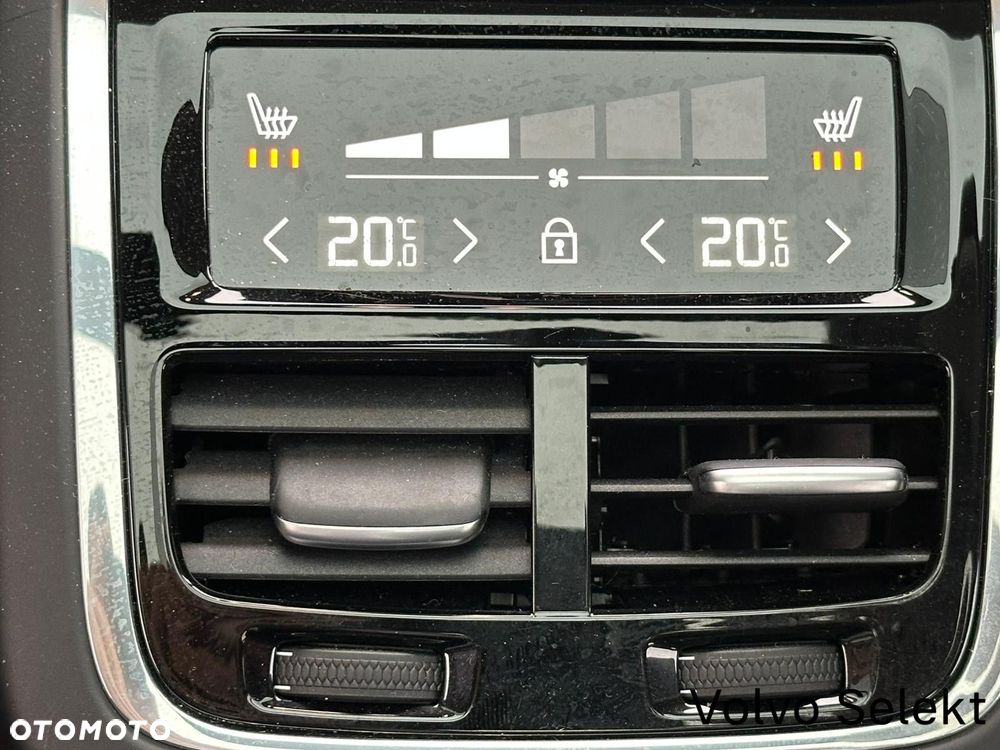 Volvo XC 60 - 31