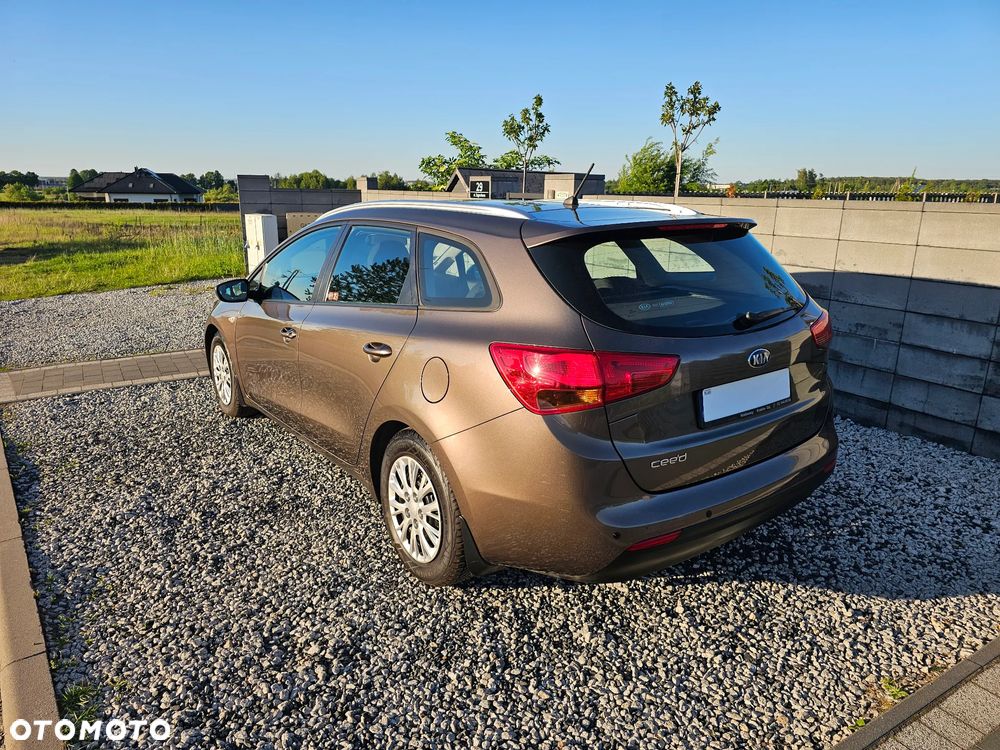 Kia Ceed 1.6 GDI M - 4