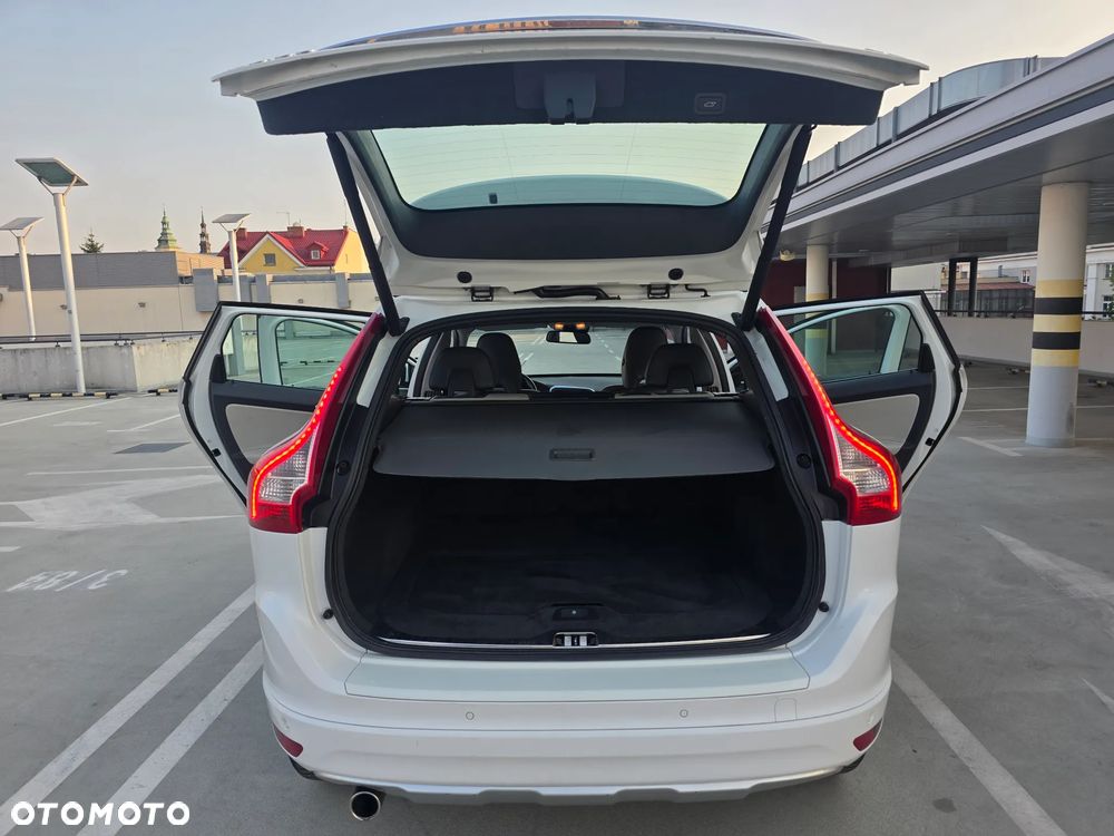 Volvo XC 60 D4 Geartronic Summum - 14
