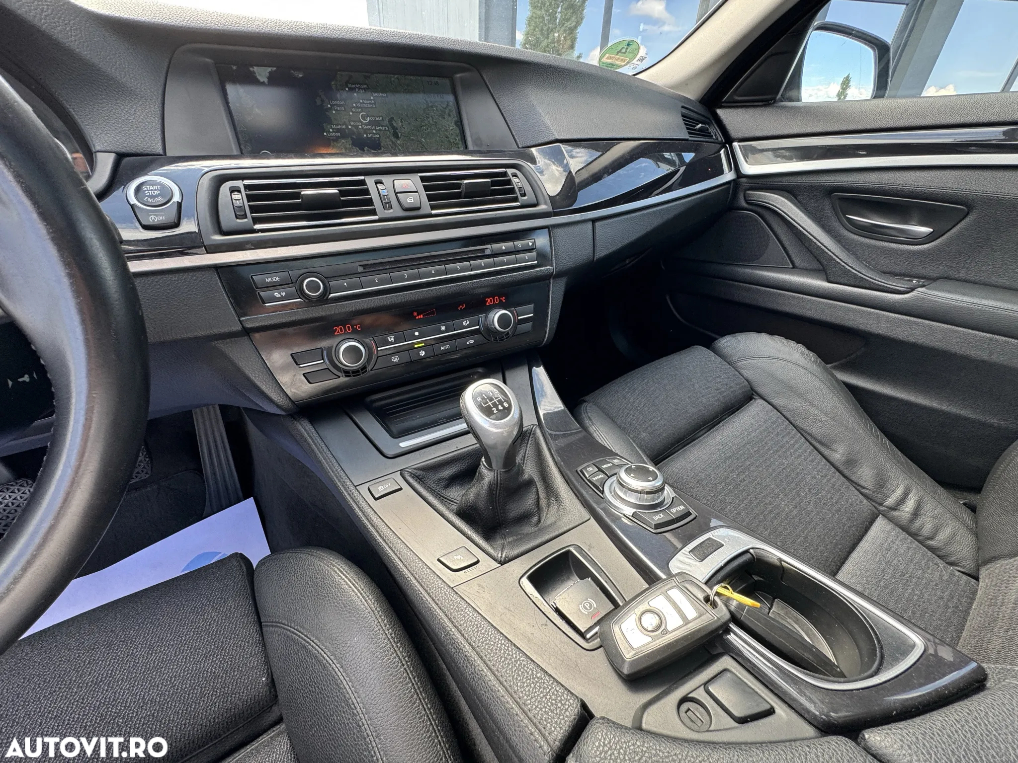 BMW Seria 5 520d - 34