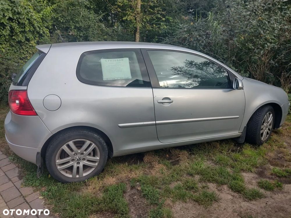 Volkswagen Golf - 1