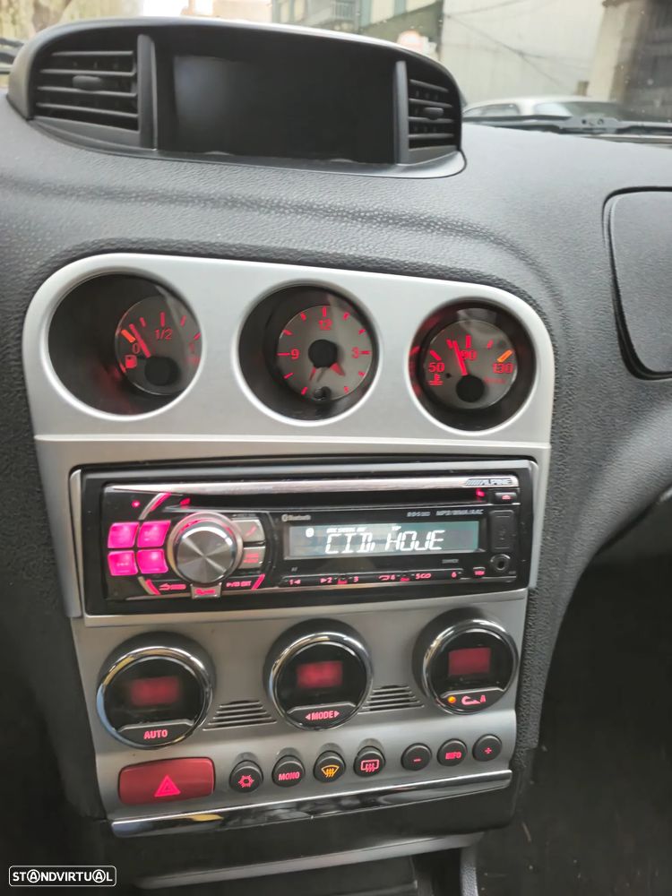 Alfa Romeo 156 Sportwagon 1.9 JTD 8V Distinctive - 6