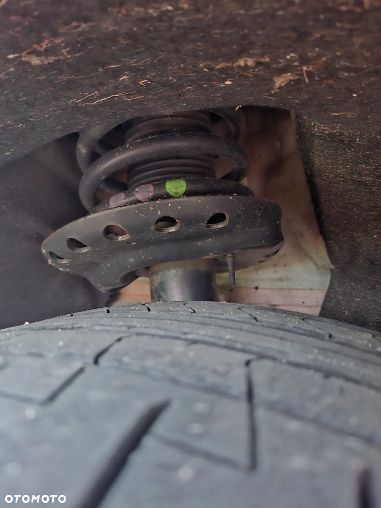 Volvo V70 2.0T Powershift RDesign - 34
