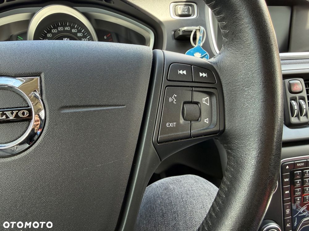 Volvo V40 D2 Kinetic - 27