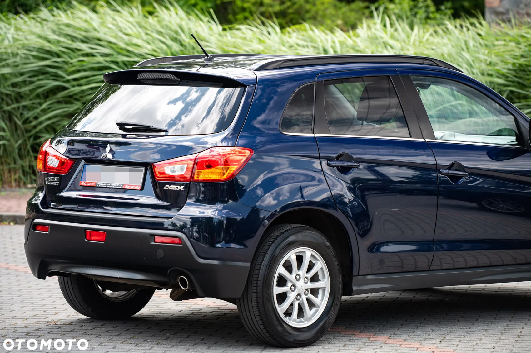 Mitsubishi ASX - 10