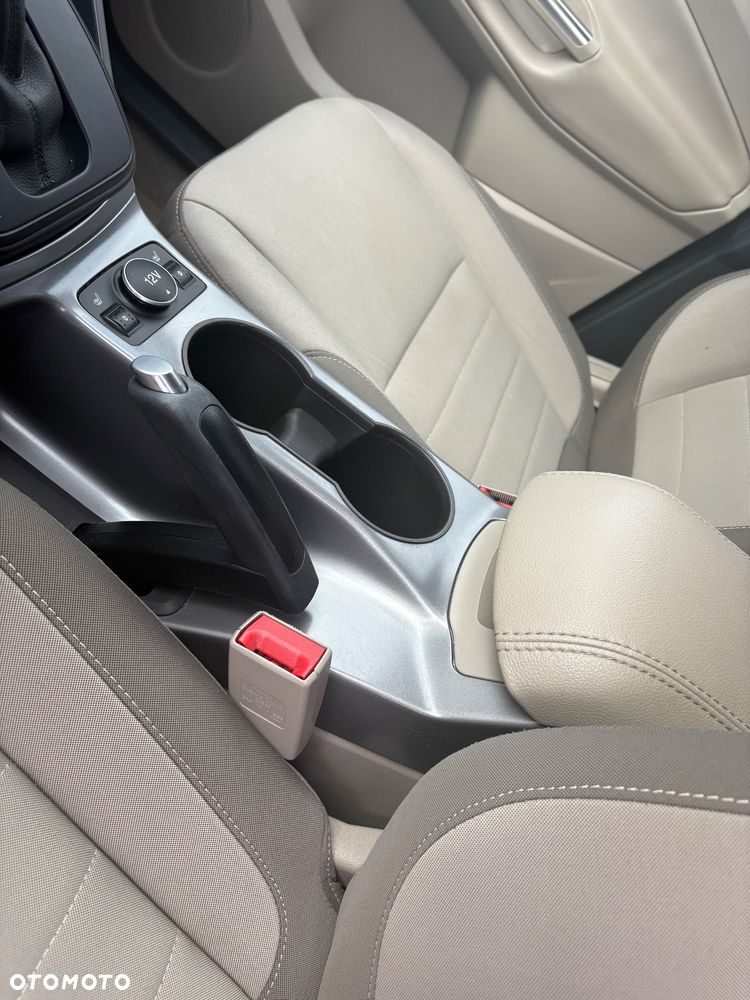 Ford Kuga 1.6 EcoBoost 4WD Titanium - 13
