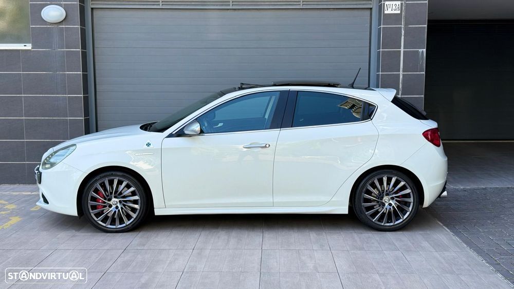 Alfa Romeo Giulietta 1.8 TBi 16V Quadrifoglio Verde - 24