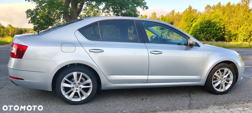 Skoda Octavia 2.0 TDI Style DSG - 7