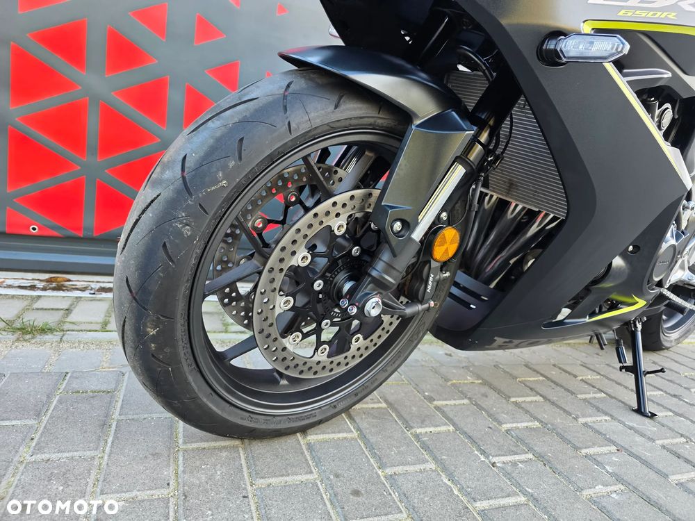 Honda CBR - 13