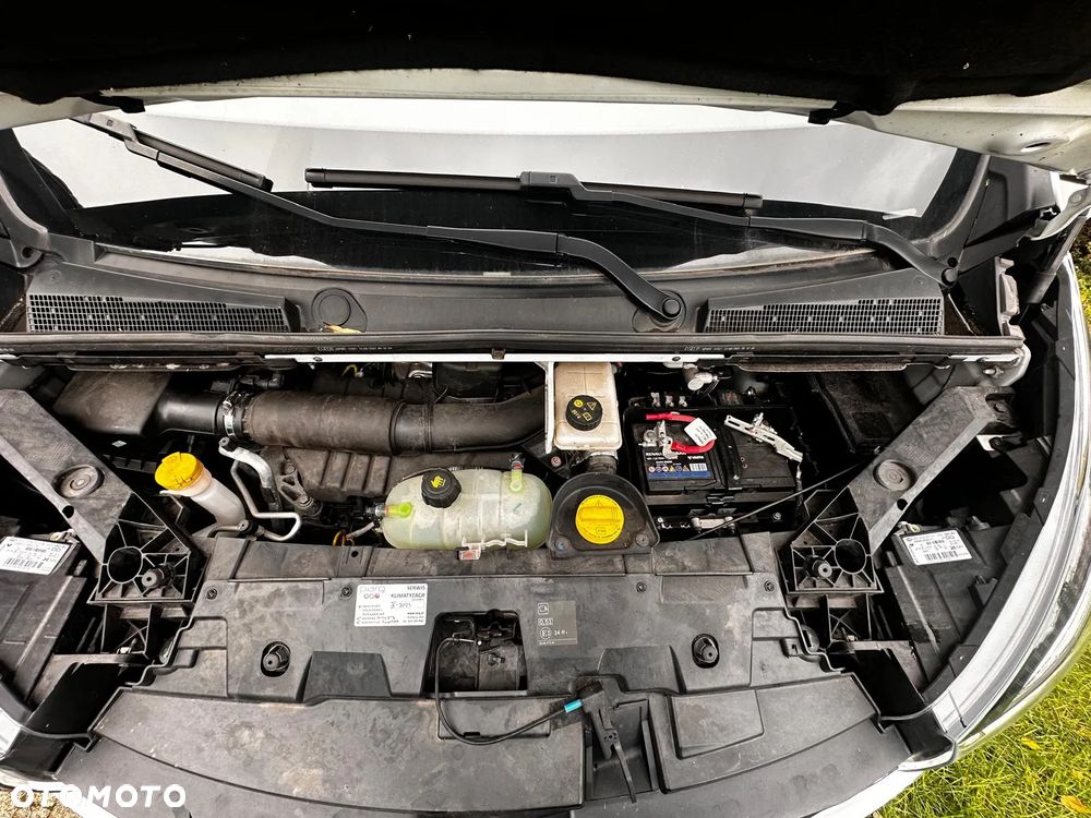 Renault Trafic - 13