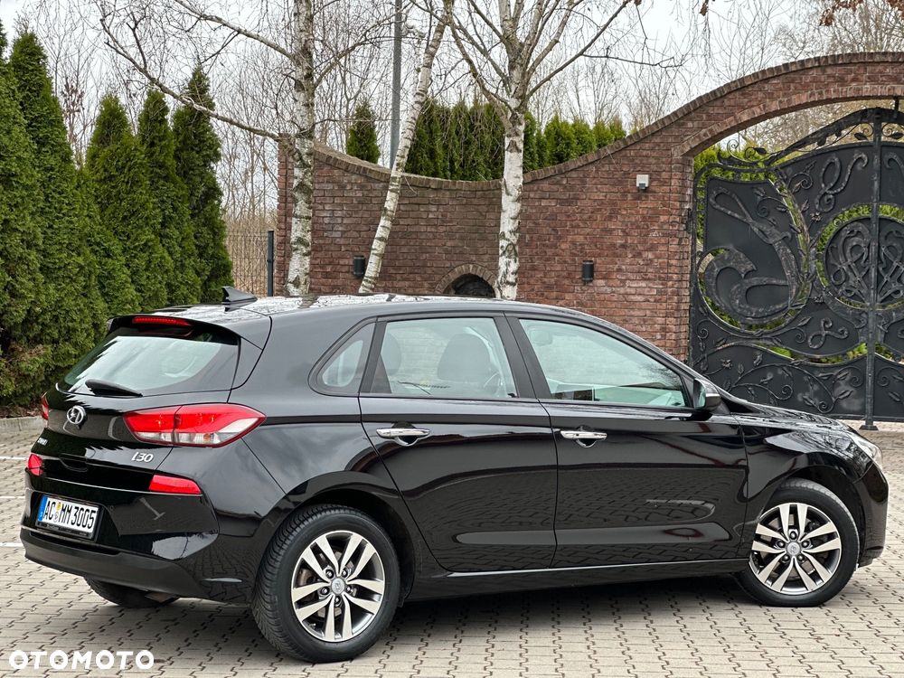 Hyundai i30 1.4 Passion Plus - 19