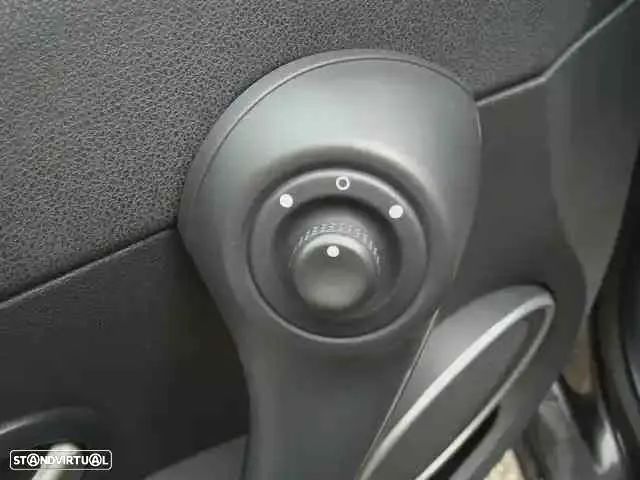 Renault Clio 1.2 16V Dynamique Luxe - 15