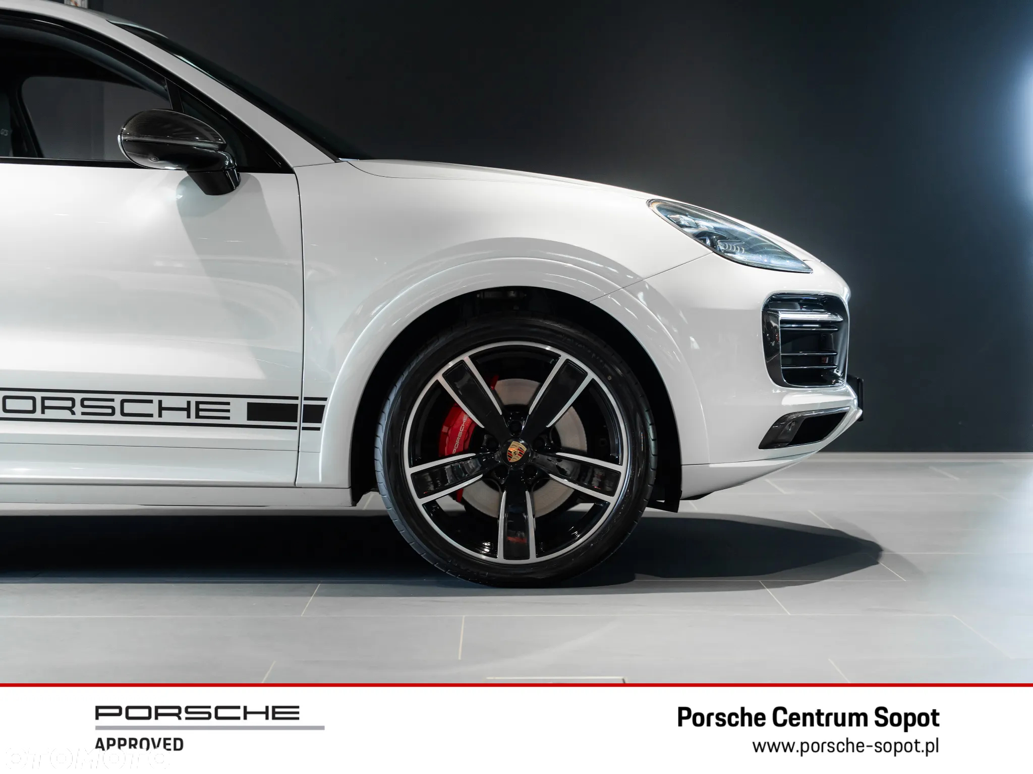 Porsche Cayenne GTS - 12