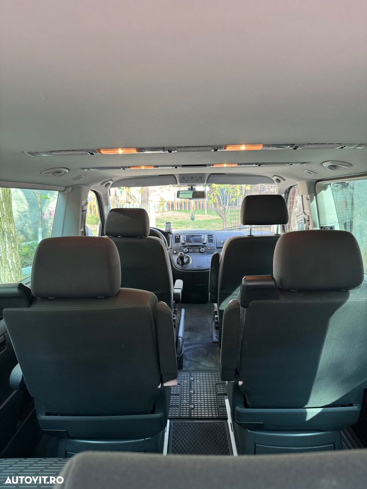 Volkswagen Multivan - 17