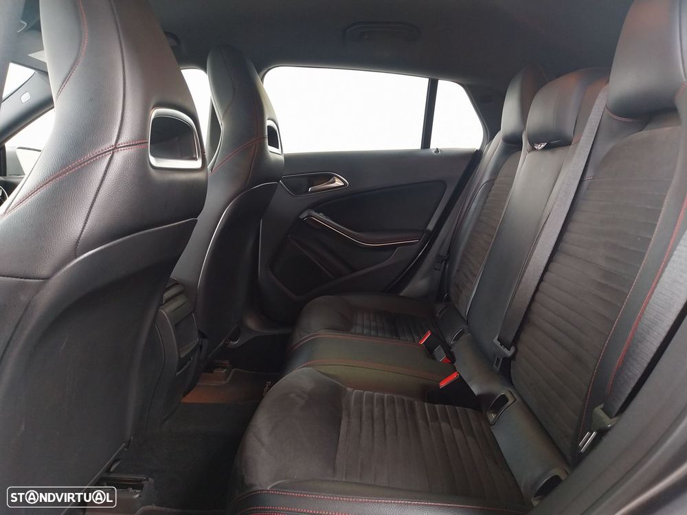 Mercedes-Benz CLA 180 d Shooting Brake AMG Line - 9