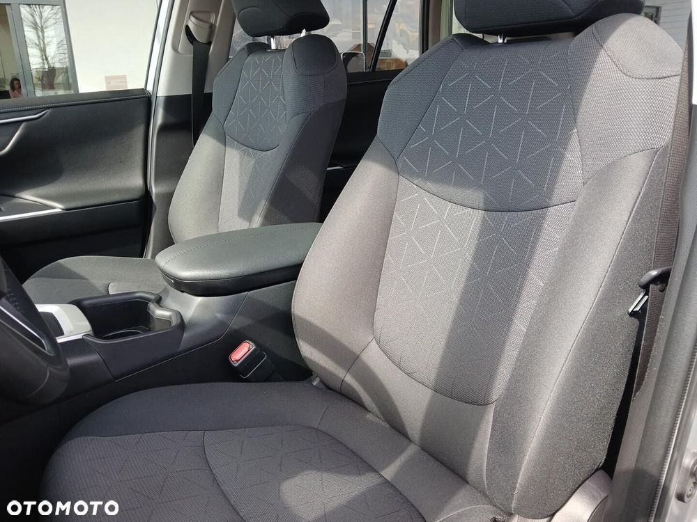 Toyota RAV4 - 39