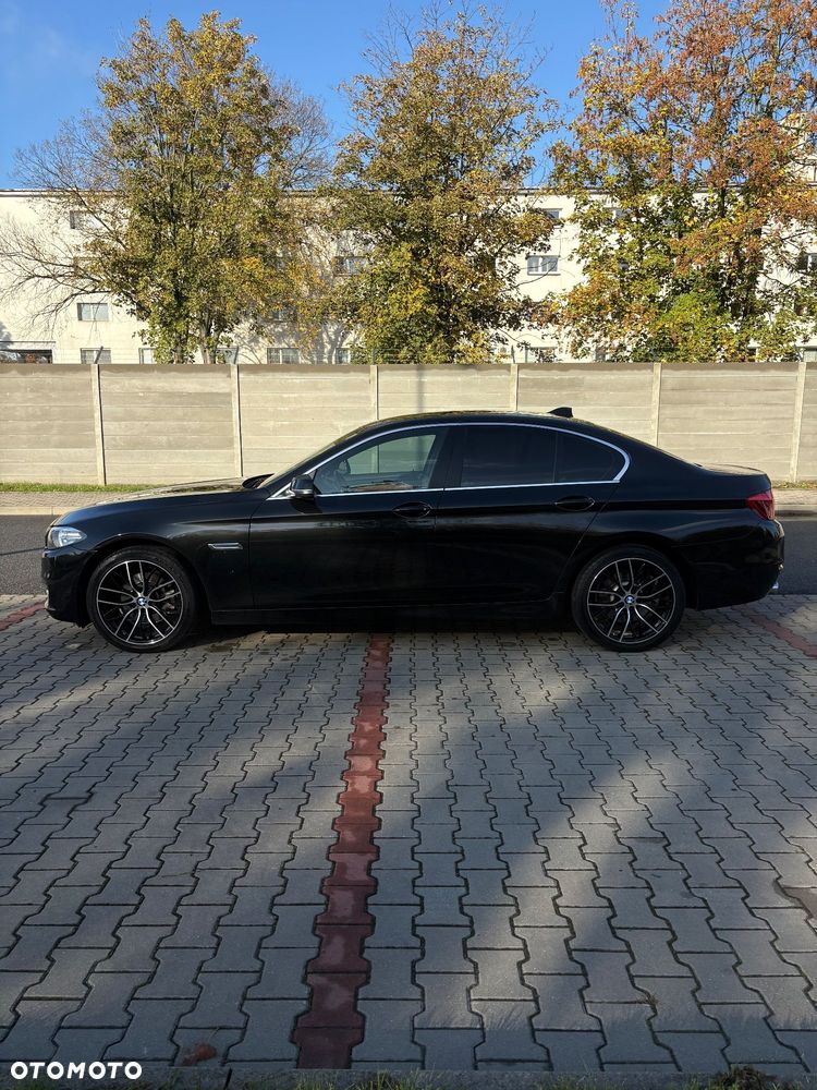 BMW Seria 5 520d xDrive - 8