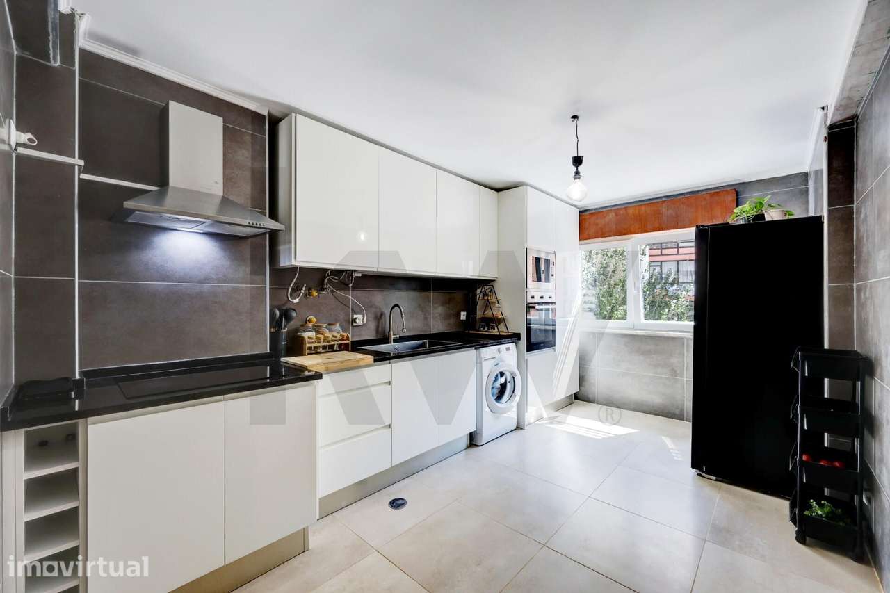 Apartamento T1+1 localizado em Monte Abraão, Sintra - Grande imagem: 3/28
