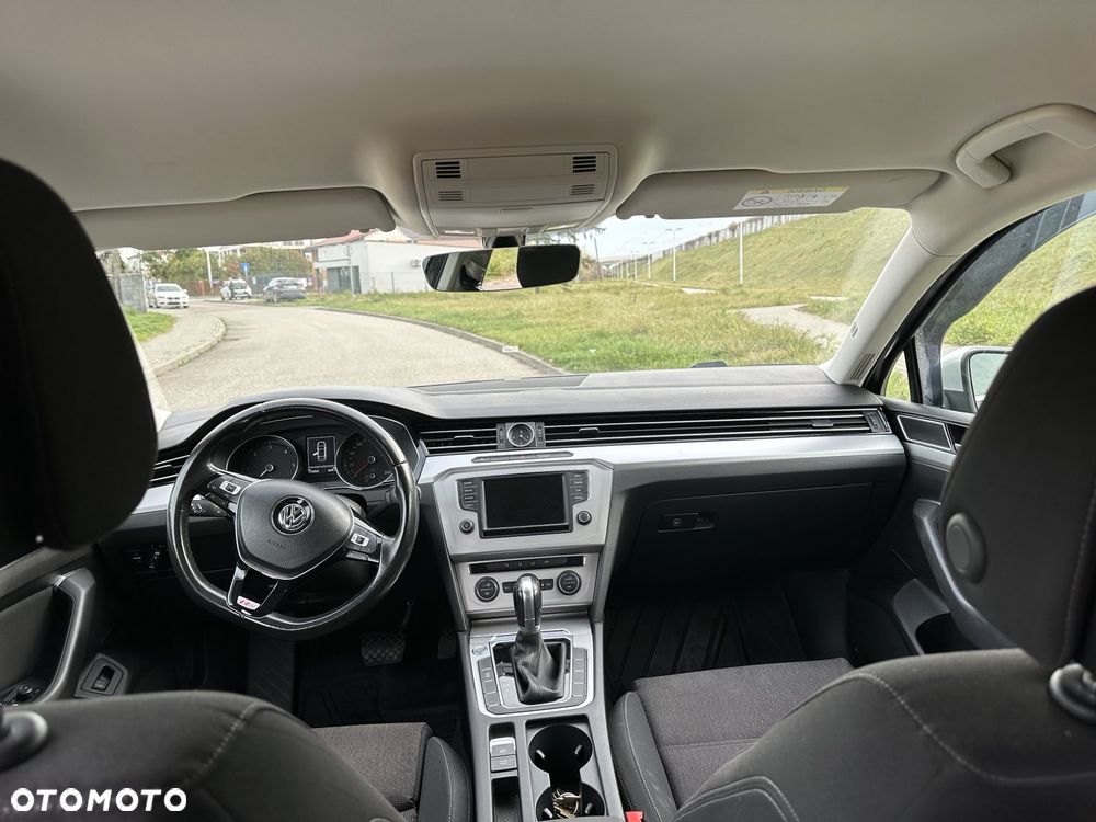 Volkswagen Passat 1.6 TDI (BlueMotion Technology) DSG Trendline - 17