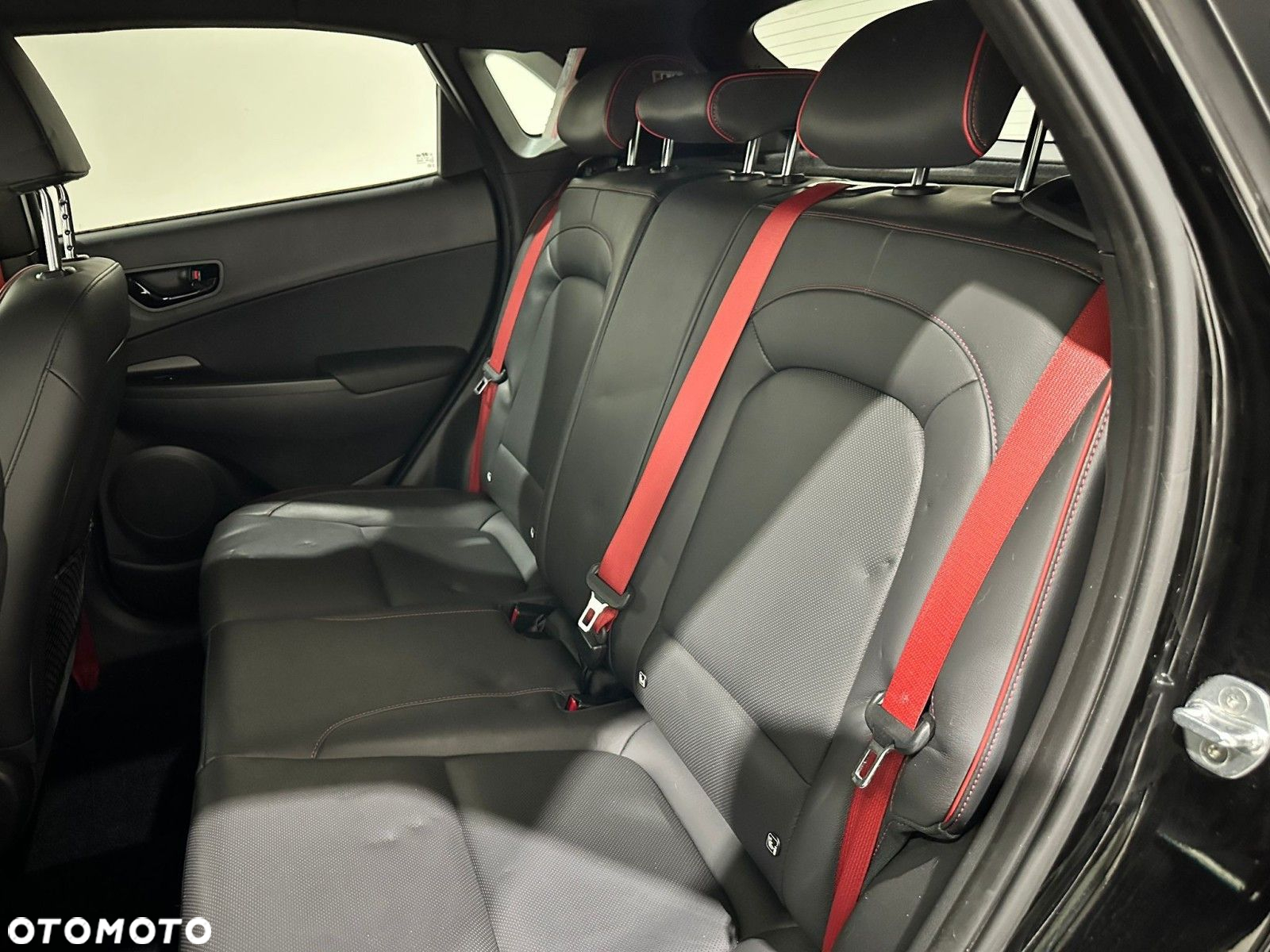 Hyundai Kona - 35