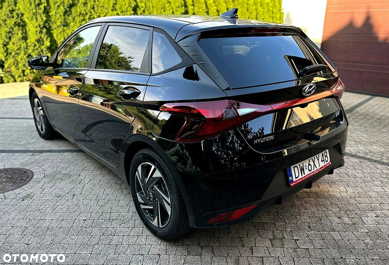 Hyundai i20 - 20