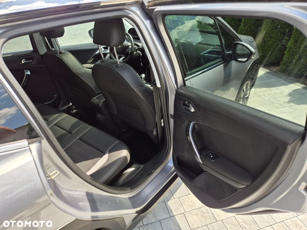 Peugeot 2008 1.2 Pure Tech Crossway S&S - 19
