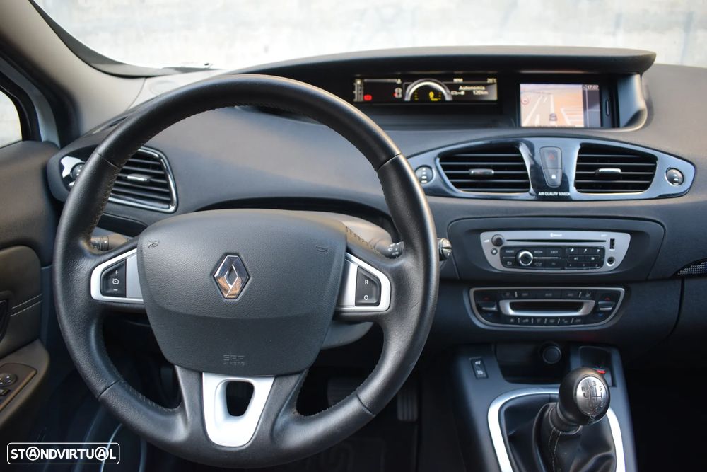 Renault Scénic 1.5 dCi Luxe - 22