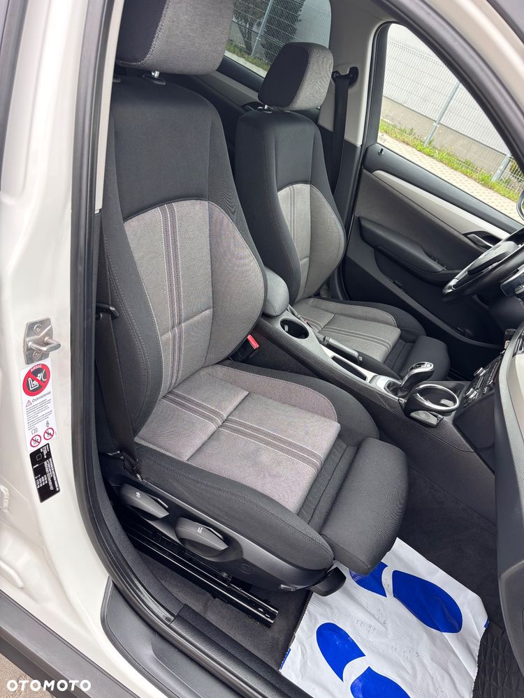 BMW X1 xDrive28i Sport Line - 19