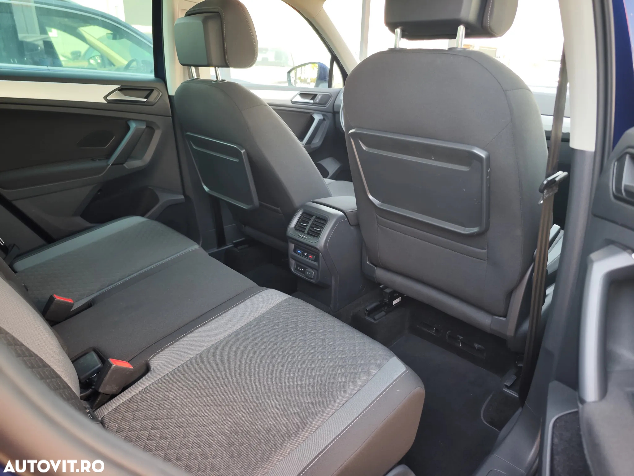 Volkswagen Tiguan 2.0 TDI DSG Base - 16