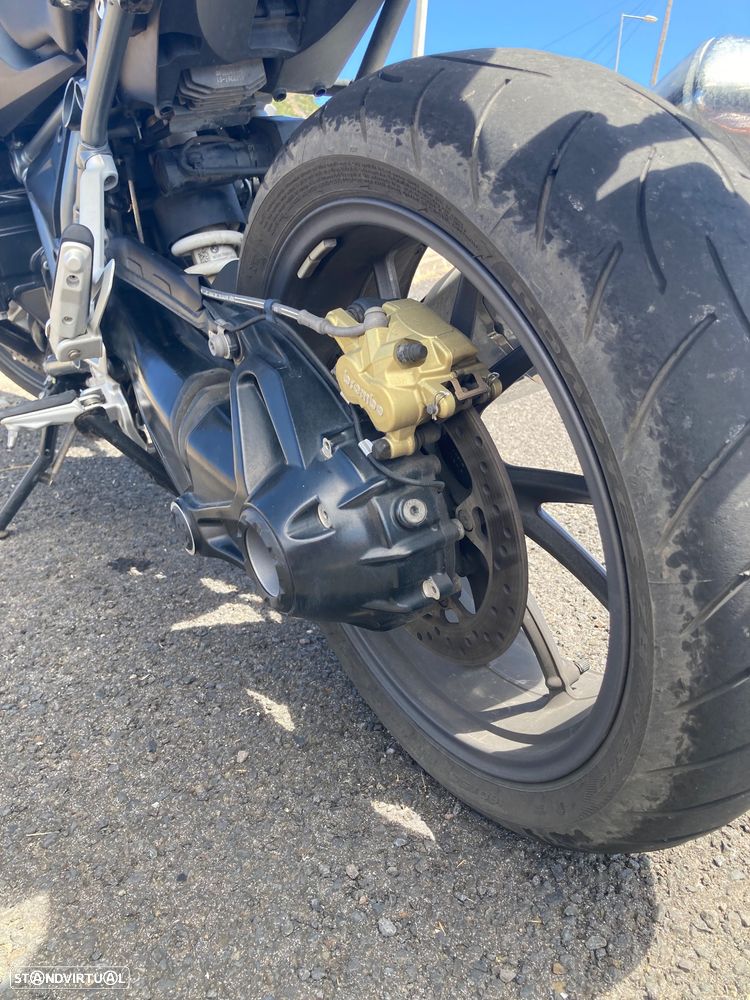 BMW R 1200 R 1R12 - 13